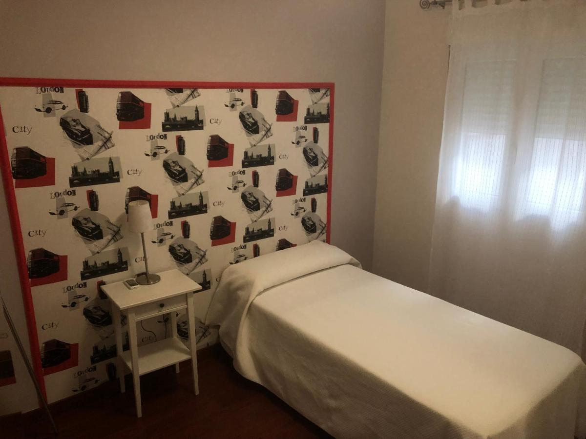 Apartamento Acueducto, Tres Dormitorios Y Parking Gratis Mérida Eksteriør bilde