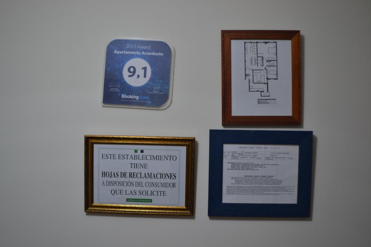 Apartamento Acueducto, Tres Dormitorios Y Parking Gratis Mérida Eksteriør bilde